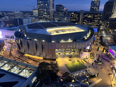 The Sacramento Kings’ Golden 1 Center, a LEED Platinum certified development that is one of the U.S.’s most technologically advanced sports venues, is just steps from the condominium. Residence owners have “VIP” access to the arena (with ticket) via a private “tunnel” passageway in the building’s reserved parking level. CaliforniaLuxuryAuction.com.