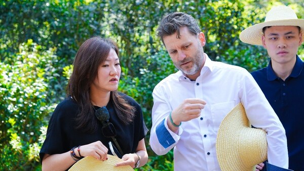 Unable to view the image, Please provide a valid URL.