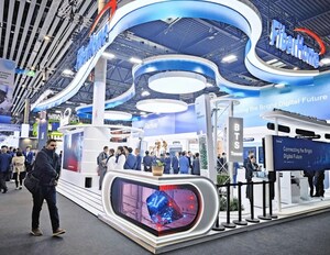 FiberHome Tarik Perhatian Luas di MWC 2025: Merintis Masa Depan Digital yang Cerah