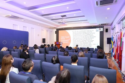 Unable to view the image, Please provide a valid URL.