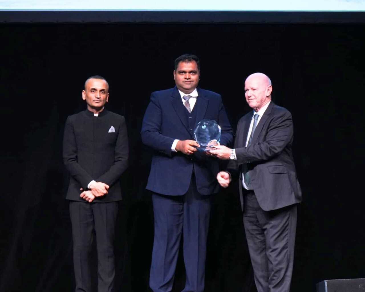 Unable to view the image, Please provide a valid URL.