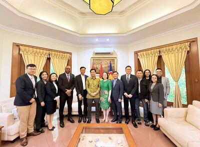 February 26, 2025, TTC AgriS meets Ambassador Extraordinary and Plenipotentiary of the Socialist Republic of Vietnam to Indonesia Ta Van Thong to enhance bilateral collaboration between the two countries