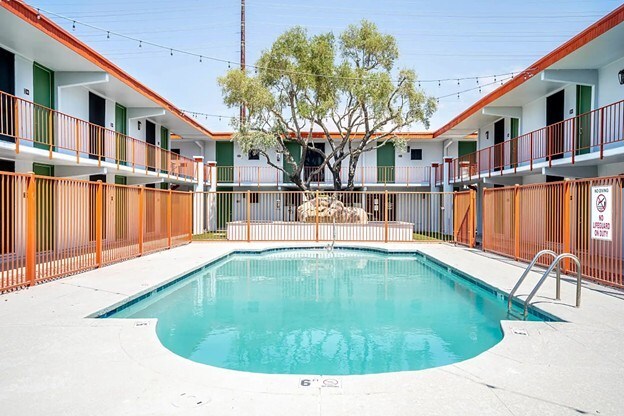 Neighborhood Ventures Secures a 71-Unit Property from Foreclosure Auction in Phoenix's Prestigious Arcadia Neighborhood