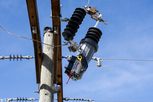 Hubbell Introduces the LineDefender Advanced Lateral-Protection Recloser to Enhance Grid Reliability and Worker Safety