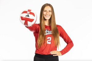 Bergen Reilly: NIL Volleyball Star and Digital Trailblazer Joins The Digital Renegades