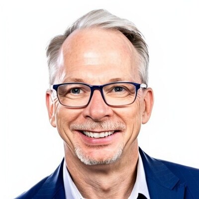 Brett Helgeson to Lead Visory as CEO Following Bob Hollander's Retirement