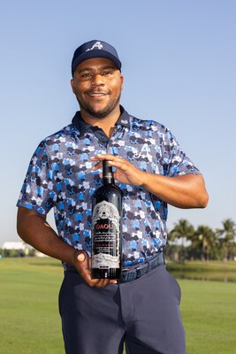 Harold Varner III of 4Aces GC poses with DAOU Soul of a Lion. (Photo Credit Chris Trotman LIV Golf)