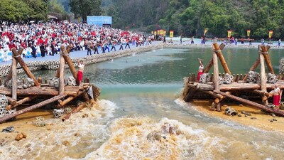 Festival Pelepasan Air Dirayakan di Dujiangyan, Sichuan