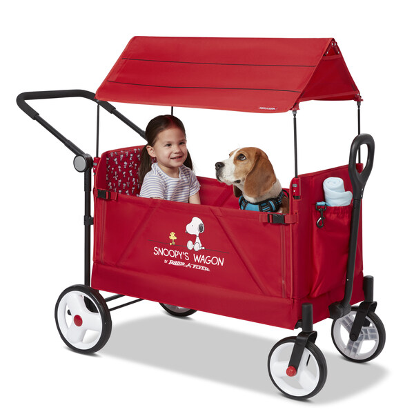Snoopy’s Wagon is Radio Flyer’s first-ever pet wagon designed specifically for dogs and kids