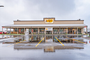 Cracker Barrel Opens Newest Location in Denver, Bringing Country Hospitality to Central Park