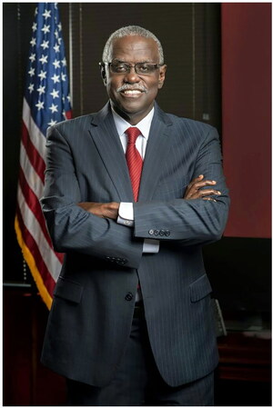 South Fulton's 'Inaugural Mayor' Officially Announces Run for Office Before Large Crowd