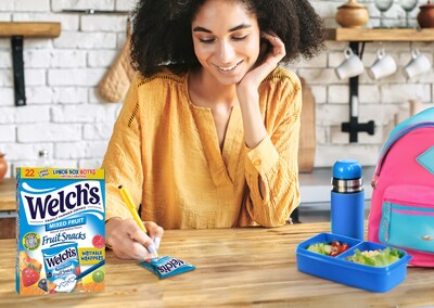 The Welch’s® Fruit Snacks Lunchbox Notes Translator, created in partnership with Makers with AI, uses proprietary AI technology to take personalization to the next level. The tool dynamically adjusts whatever message a parent enters and instantly translates it into a sweeter, more enthusiastic option.
