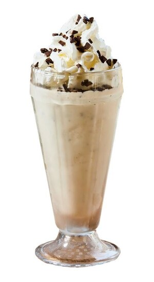 Smashburger Shakes Things Up with Two New Summer Sips: Banana and Banana Chocolatey Chip Shakes
