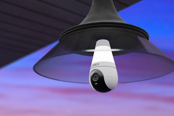 Lorex 2K Wi-Fi Lightbulb Camera