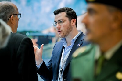 Unable to view the image, Please provide a valid URL.