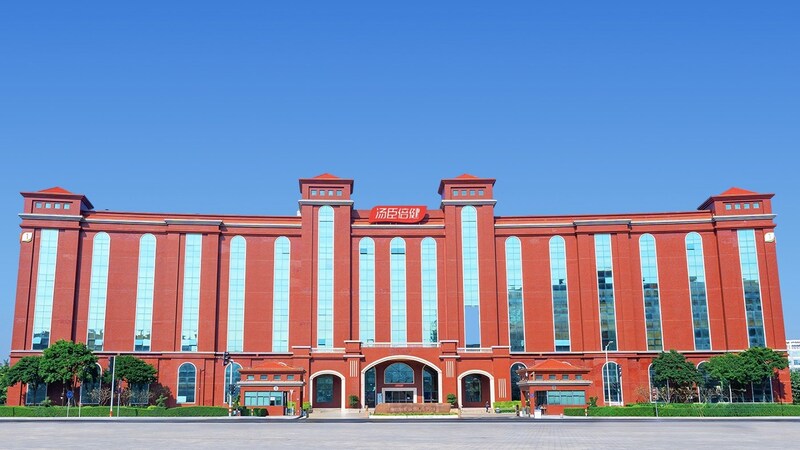 Unable to view the image, Please provide a valid URL.