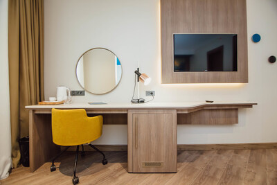 Modern interiors, warm tones, and vibrant pops of colour at La Quinta by Wyndham Batumi create a tranquil atmosphere for a relaxing stay. Modern interiors, warm tones, and vibrant pops of colour at La Quinta by Wyndham Batumi create a tranquil atmosphere for a relaxing stay.