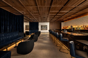 Reimagined United Polaris® Lounge Opens in Chicago with 50% More Space and Crate &amp; Barrel Decor