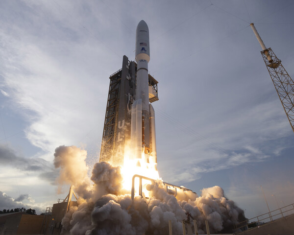 Cape Canaveral Space Force Station, Fla. (April 28, 2025) A United Launch Alliance (ULA) Atlas V rocket carrying the Kuiper-1 mission lifts off from Space Launch Complex-41 at 7:01 p.m. EDT, marking the first of many full-scale launches in service of Amazon’s Project Kuiper. 
 
Photos by United Launch Alliance
