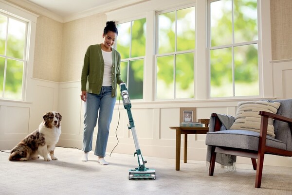 Shark PowerDetect Corded Stick Vacuum Cleaner HZ4000UKT