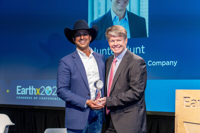 Hunter Hunt with Vikram Agrawal, Senior Director of EarthxCapital, who helps EarthX curate the E-Capital Summit.