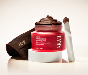 AKAR, The Experts In SuperFlowers With SuperPowers, Launch NEW Nourish Nutrient Rich Soil Resurfacing Mask!