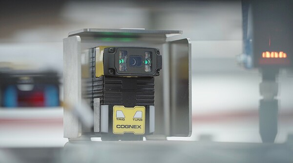 A Cognex DataMan 280 is seen built into an IMA E-COMMERCE packaging system.