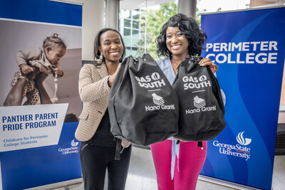 In honor of Mother's Day, Nana Packs have landed at Georgia State University Perimeter College! Nana Grants Board Member Olamide Bello delivered 10 Nana Packs to GSU's Dr. Ursula Thomas.