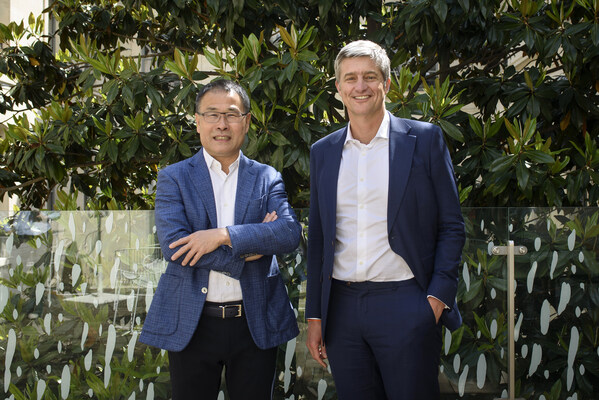 Mingpo Cai, Founder and Chairman of Cathay Capital, and Denis Barrier, Co-Founder of Cathay Innovation
