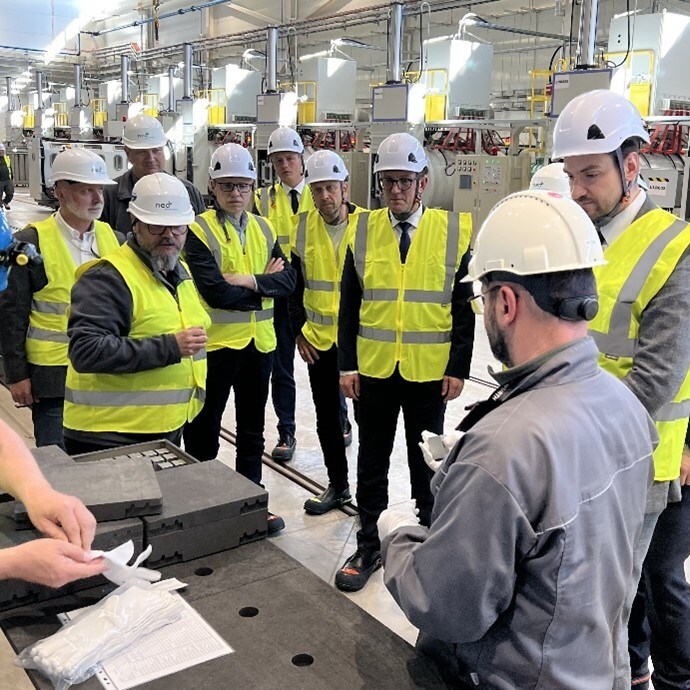 Unable to view the image, Please provide a valid URL.