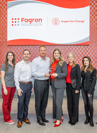 Laura Bray, founder and Chief Change Maker at Angels for Change, awards Fagron Sterile Services US a 2025 Project PROTECT grant to produce sterile water for injection (SWIFI).