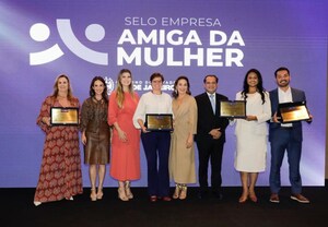 Volkswagen Caminhões e Ônibus recebe selo de Empresa Amiga da Mulher
