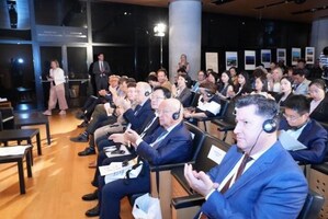 Foro de Cooperación Think-Tanks China-Europa-EE. UU.: Diálogo de Atenas 2025 celebrado en Atenas, Grecia