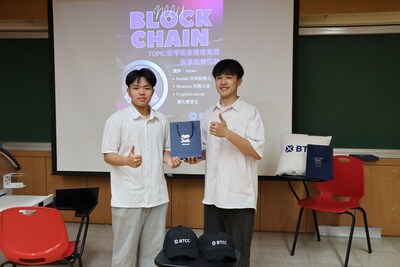 小巧實用的周邊，希望讓大家在學習之餘也感受到一點溫暖。