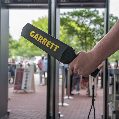 The Garrett Guide in-use at an event security checkpoint. The Garrett Guide in-use at an event security checkpoint.