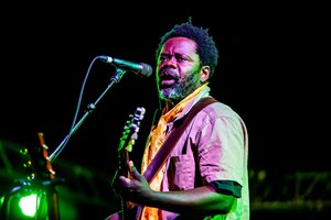 Show de Cidade Negra no João Rock terá participação de membros do Playing For Change
