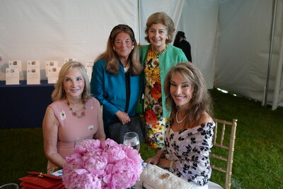Sandra Tytel, Debra Hussey, Nazee Kloz, Susan Lucci