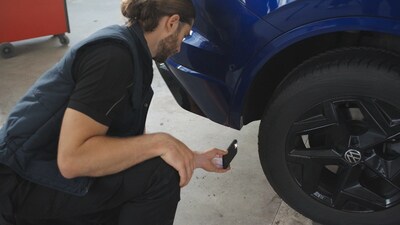 Anyline's AI-powered TireBuddy app gives technicians what they need, when they need it to deliver clear and trusted results for customers.