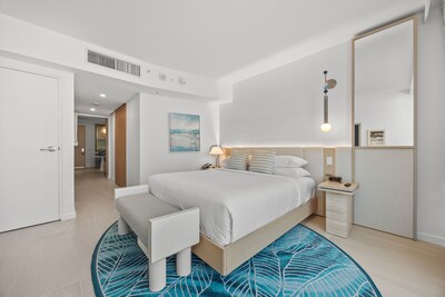 Suite Tower