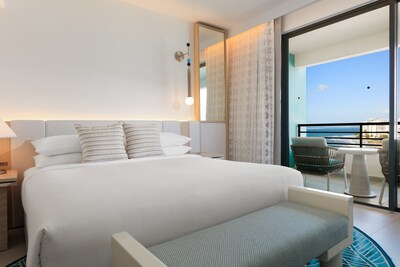 Suite Tower