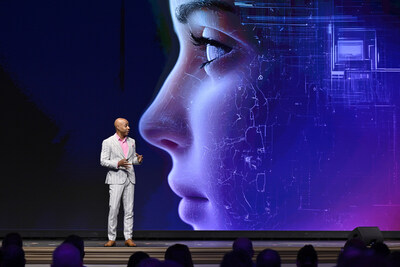 Rob Meikle of Info-Tech Research Group presented the firm’s Tech Trends Retrospective and sneak peek of 2026 trends at Info-Tech LIVE 2025 in Las Vegas June 11, 2025. (CNW Group/Info-Tech Research Group) Rob Meikle of Info-Tech Research Group presented the firm’s Tech Trends Retrospective and sneak peek of 2026 trends at Info-Tech LIVE 2025 in Las Vegas June 11, 2025. (CNW Group/Info-Tech Research Group)