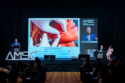 Speaker presenting advanced facial aesthetic techniques during AMSC 2024 Malaysia at KLCC, held on 20–21 September (PRNewsfoto/Aesthetic Medicine & Surgery Conference & Exhibition)
