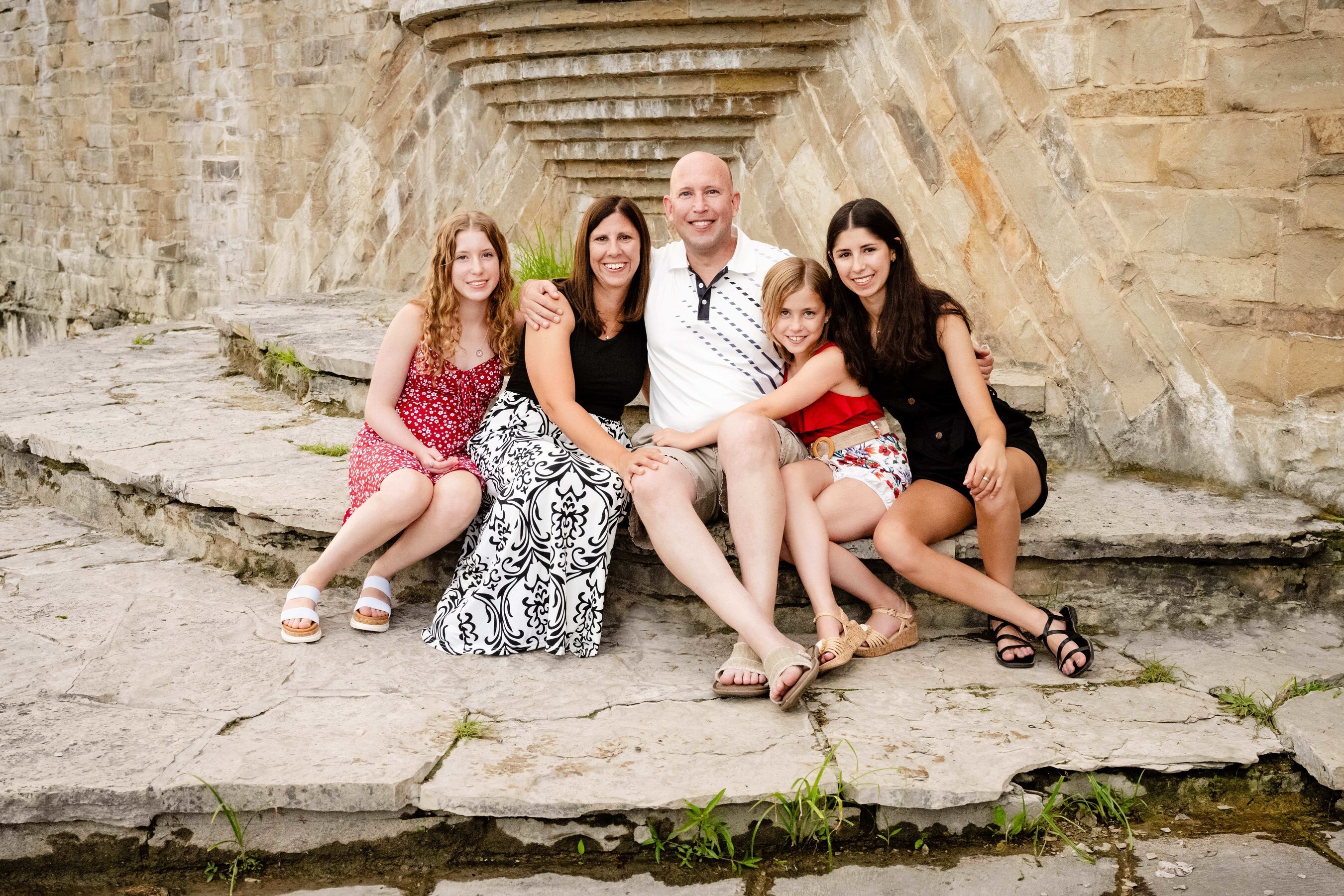 Dr. Ron Murphy Joins Dental Professionals to Raise Over $33,000 to Combat Illiteracy at Annual MGE Conference