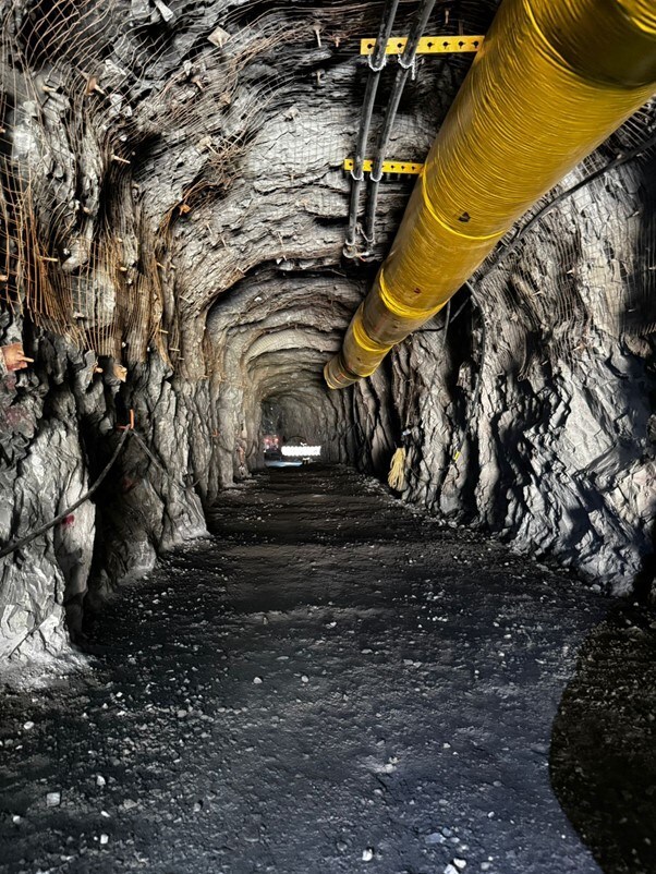 Image 1: Photo of Copala test mine ramp development. (CNW Group/Vizsla Silver Corp.) Image 1: Photo of Copala test mine ramp development. (CNW Group/Vizsla Silver Corp.)