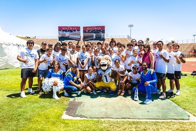 Los Angeles Rams and Hollman Lockers Team Up to Refurbish Locker Rooms at Lahainaluna High School in Lahaina, HI Los Angeles Rams and Hollman Lockers Team Up to Refurbish Locker Rooms at Lahainaluna High School in Lahaina, HI