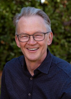 Golden State Dermatopathology's Dr. Timothy McCalmont Co-Authors Comprehensive New Textbook on Dermatopathology