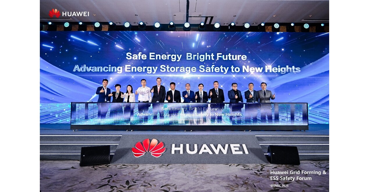 Huawei Digital Power Gelar Grid Forming &amp; ESS Safety Forum yang Membahas Strategi Bisnis Inovatif dan Ekosistem Keamanan Produk