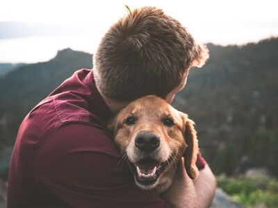 Sparkle Grooming Co. is bringing its modern, wellness-focused dog grooming experience to Boulder, led by local entrepreneurs Leonard Arellano and Krysi Henry.