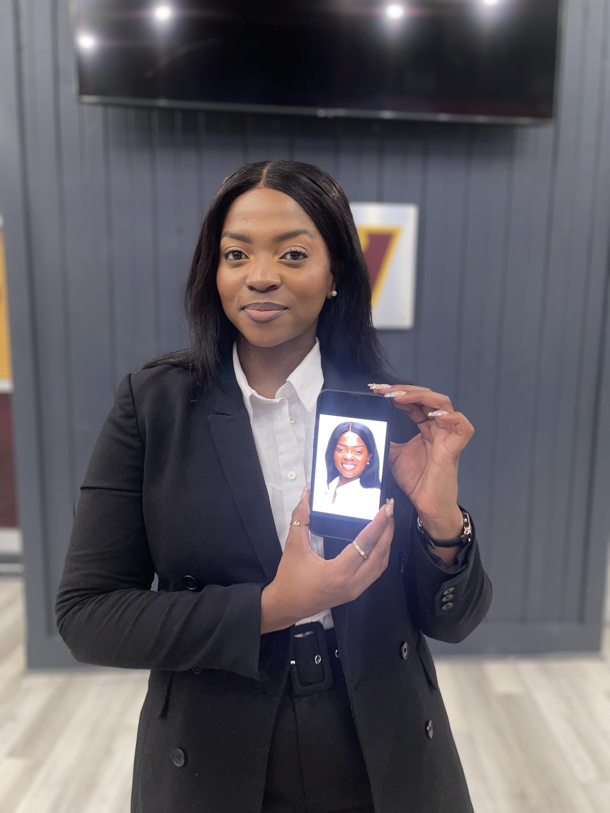 Unable to view the image, Please provide a valid URL.