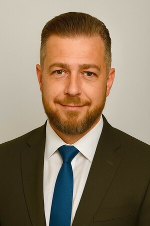 Ballerine Expands EMEA Leadership with Appointment of Christian Chmiel